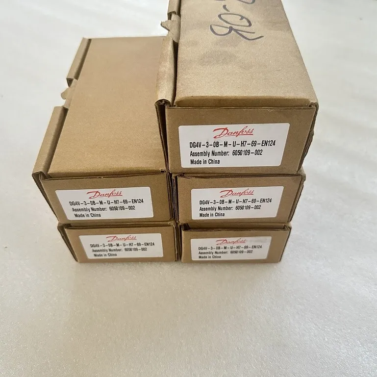 DG4V-3-0B-M-U-H7-69-EN124 клапан управления электромагнитным направленным клапаном Danfoss для машины литья под давлением