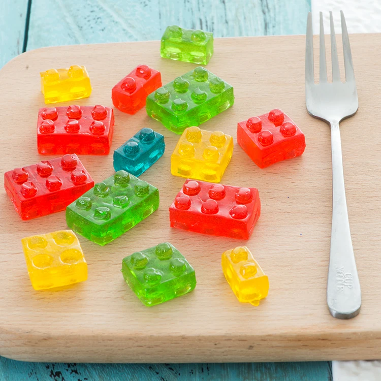Amos OEM Candy Building Block Bonbons Custom Personal Label Halal Jam Filled 4D Jelly Gummy Soft Candy Sweets