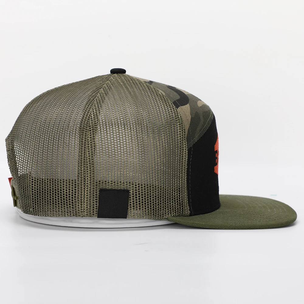 Wholesale Custom 7 Panel High Quality Cotton Hip Hop Embroidered Logo Flat Bill Digital Camo Snapback Trucker Caps Hat