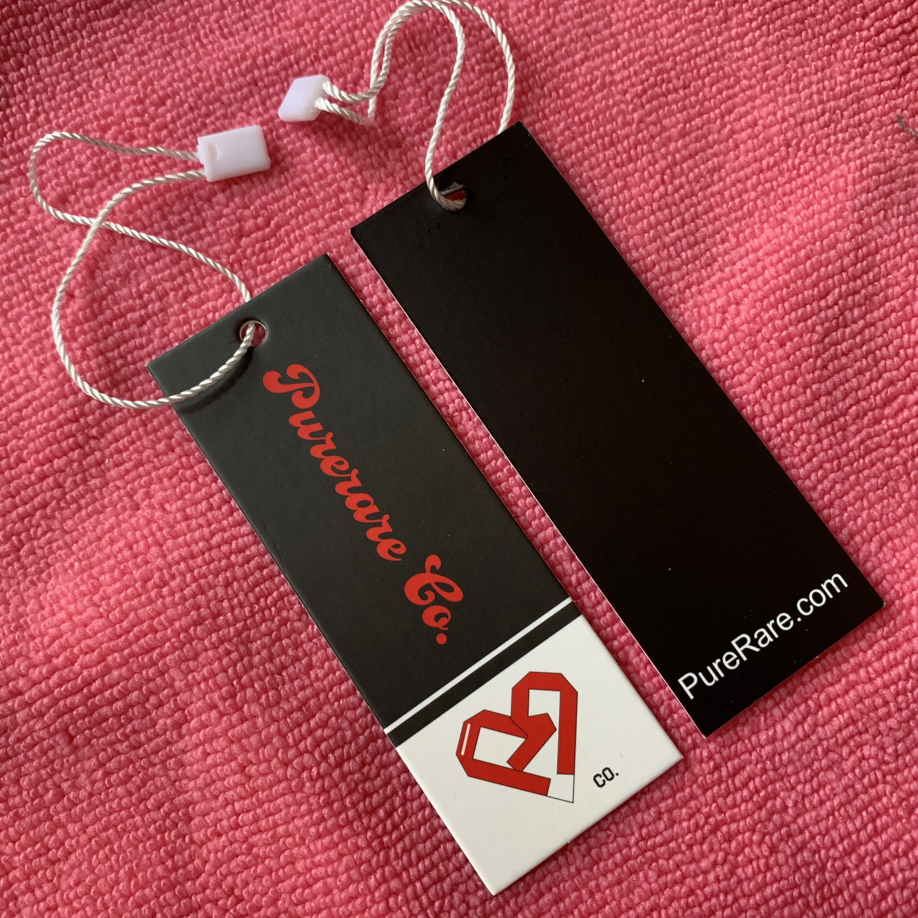 Printing branded paper hangtag with plastic lock tag,matte surface cardboard swing tag for clothes
