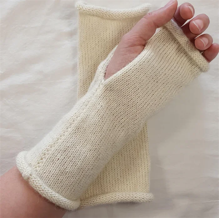 SZ1189 Plain Patterns Wrist Warmer Cozy Arm Warmer Women Winter Fingerless Gloves Knitted Mitten Wool Gloves with Thumb Hole