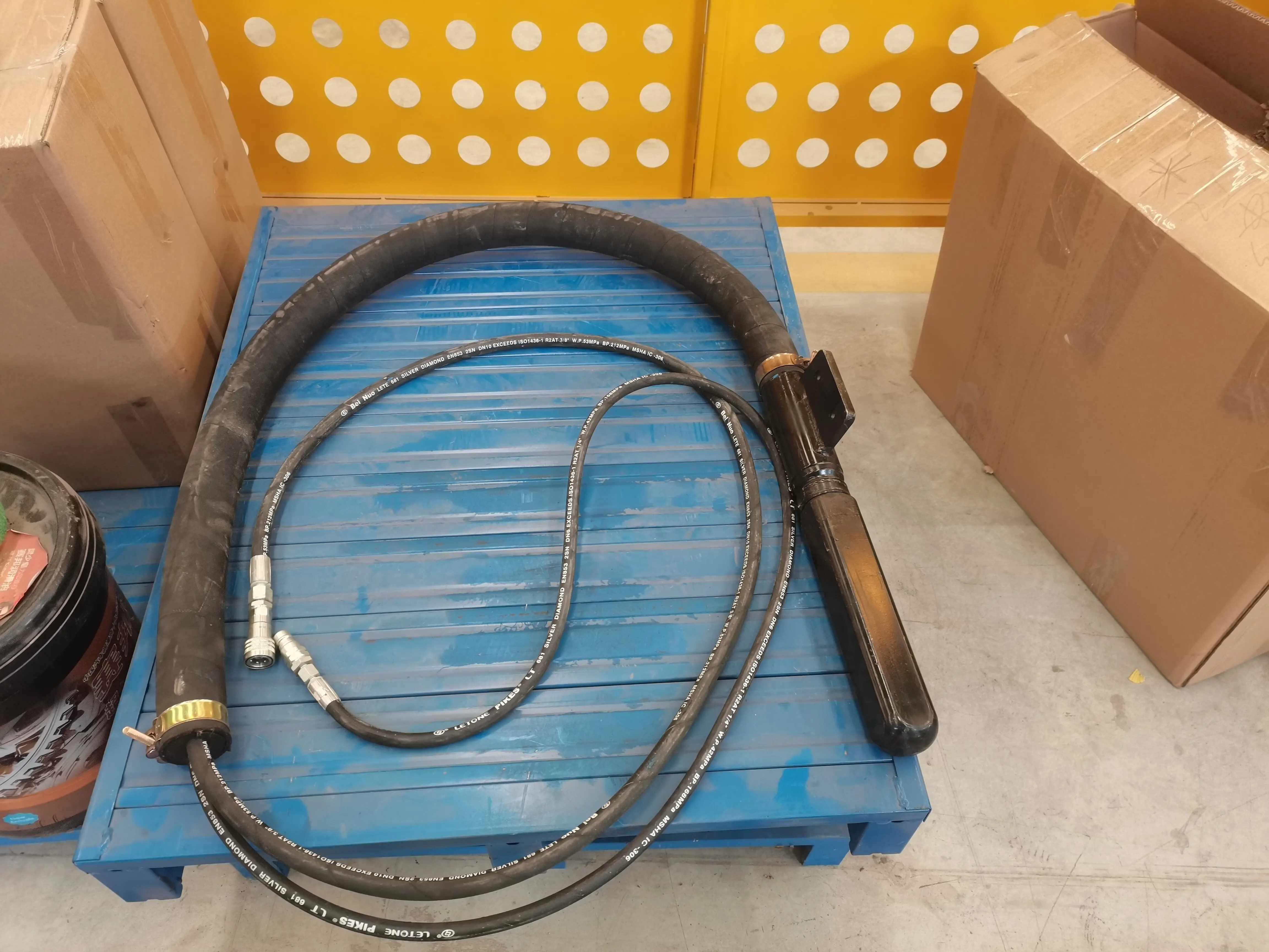 Square mouth vibration rod, concrete equipment vibration rod