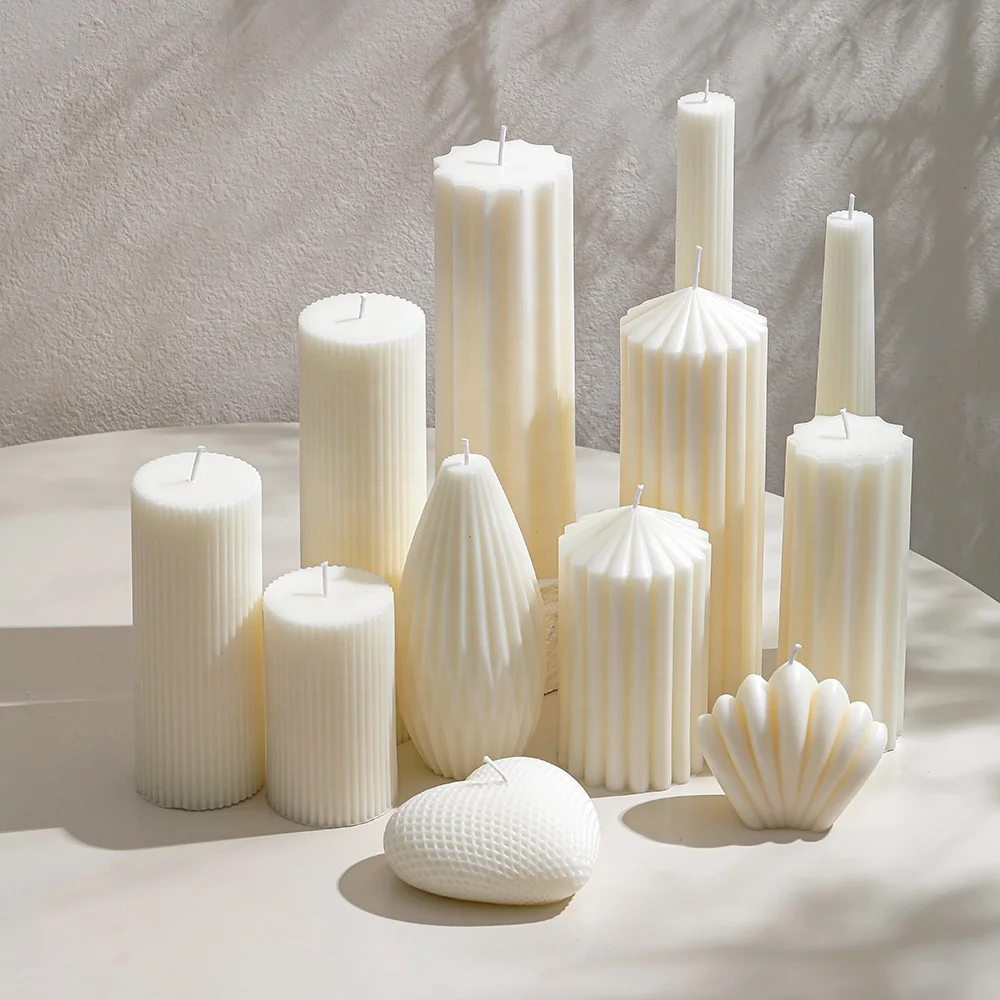 Candle manufacturers smokeless large cylindrical finely geared pillar scented candles for home decor and hotel