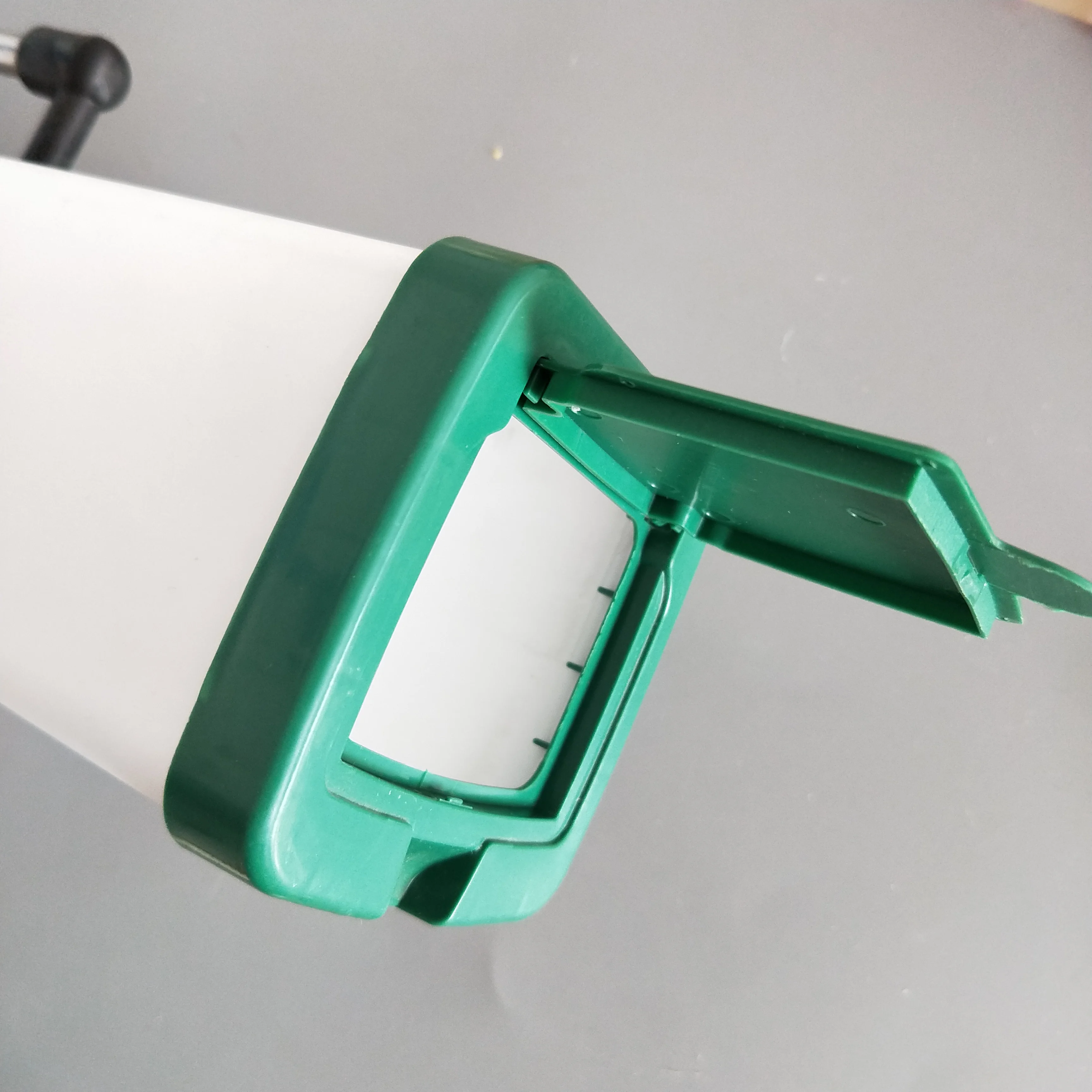 Customized Ss Automatic Nipple Water Drinker For Rabbits Parrot Bird Water Nipples With Water Bottle Small Pet Drinker