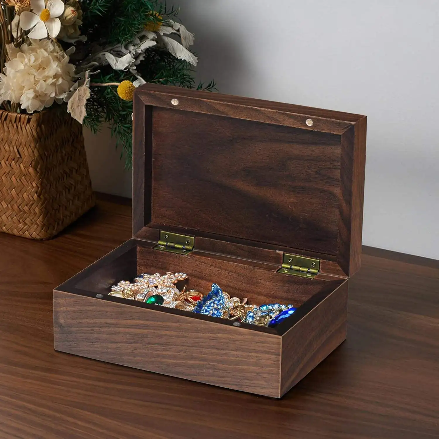 Small Walnut Wood Memory Keepsake Box Wooden Trinkets Treasure Jewelry Storage Box with Hinged Lid