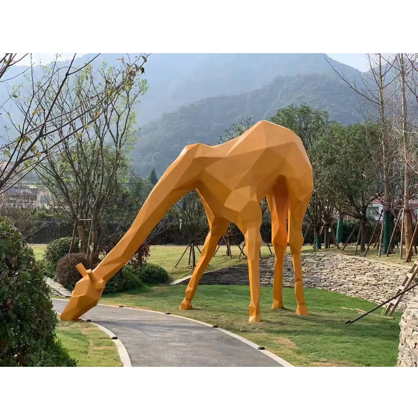 Modern Abstract Sculpture Hand Made Garden Art Decoration Polished Stainless Steel Animal Giraffe Deer Sculpture