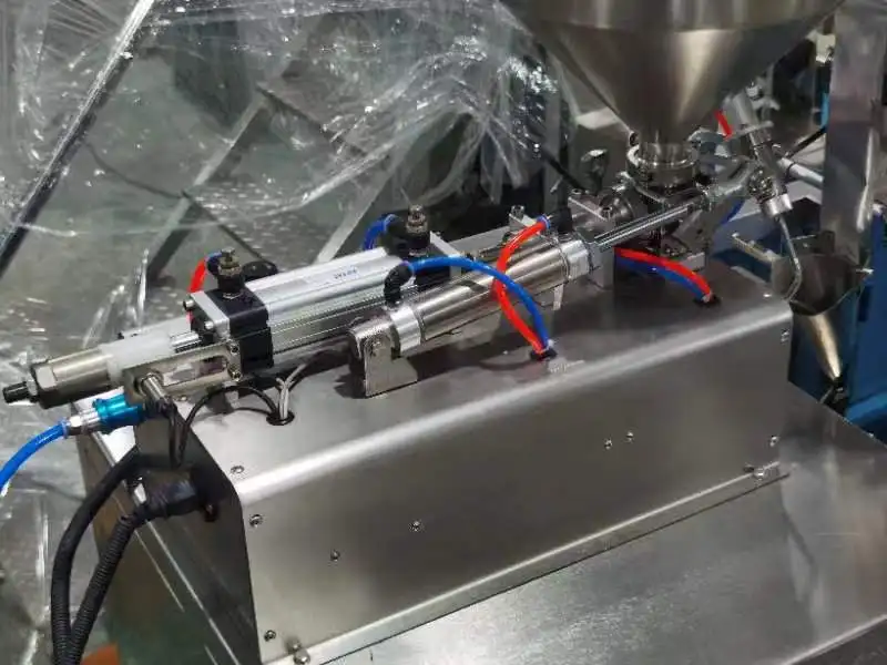 Custom Full Automatic Irregular Shaped Bags Liquid Sachet Packaging Machine for Sale