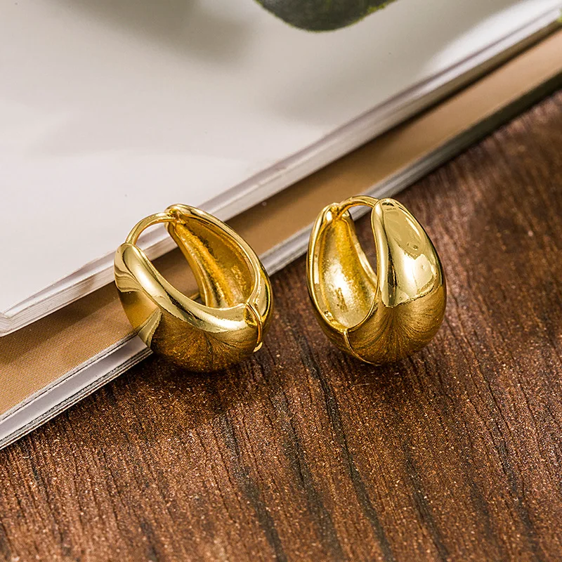 Wholesale Trendy Womens Jewelry Korean Gold Plated Huggies Earrings in Bulk