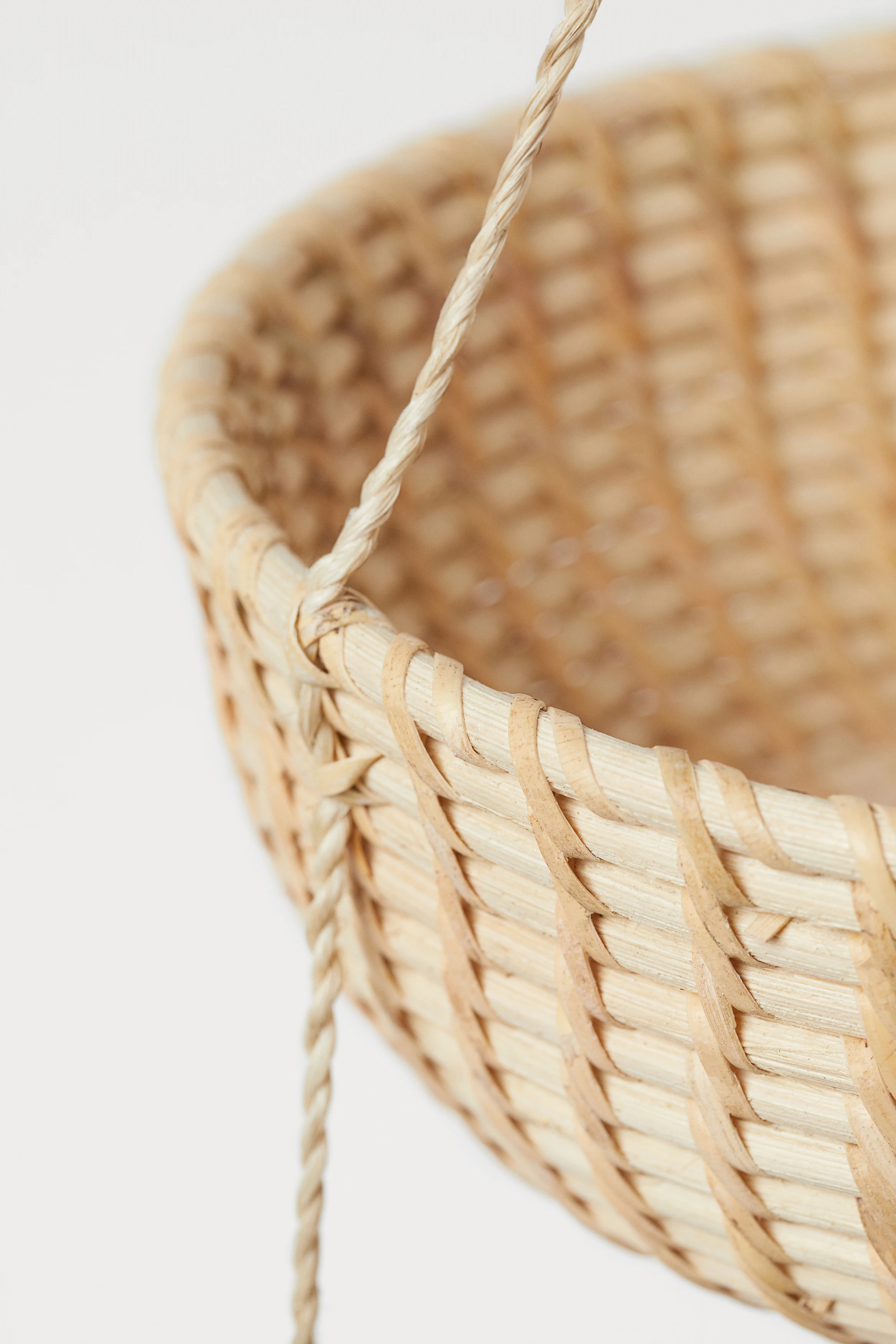 Handwoven 2 Tiers Hanging Basket Natural Rattan Storage Basket For Fruit Display Decorative Basket For Restaurant Supper Market