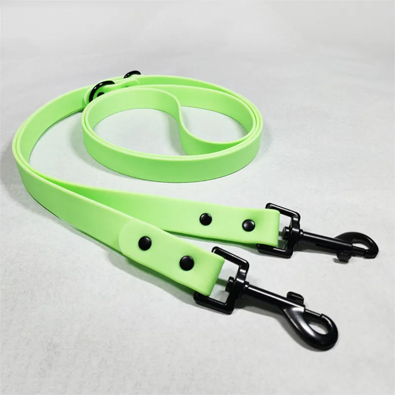 Wholesale Easy to Clean Hands Free Pet Leads Adjustable Heavy Duty Waterproof PVC Dog Leash With 2 hooks