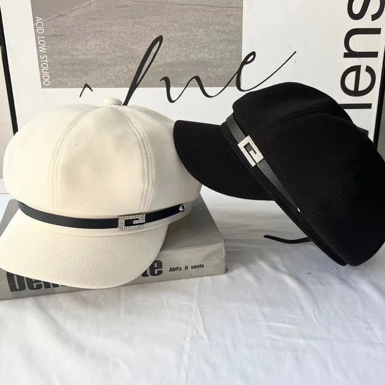 French Style Metal Mark E Letter Octagonal Hats Fashionable Classy Sun Shade Beret 100% Cotton U Brim Ladies Ivy Hats 4 Colors