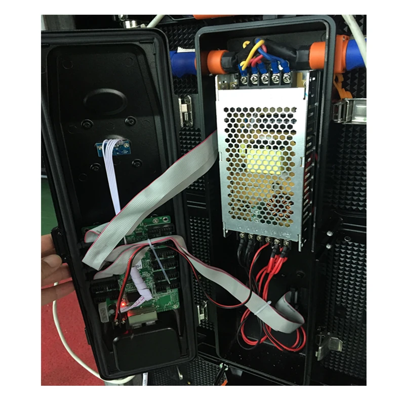 Carbon Fibre Material Indoor LED Display Photo Available Graphic Wall