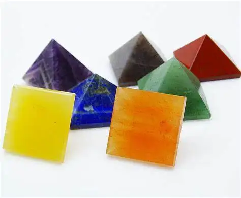Wholesale natural crystal carving pyramid 7 Chakra Rose quartz 3 cm Crystal pyramid