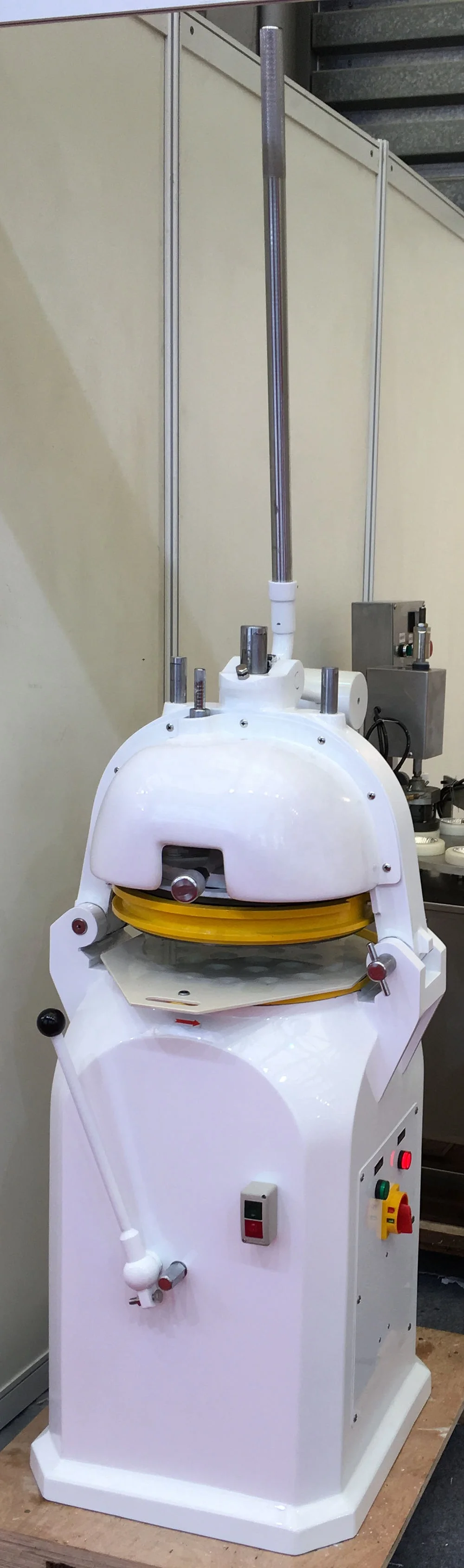 
Semi-Auto Dough Divider and Rounder/Industrial Dough Ball Forming Machine/Manual Dough Divider Rounder 