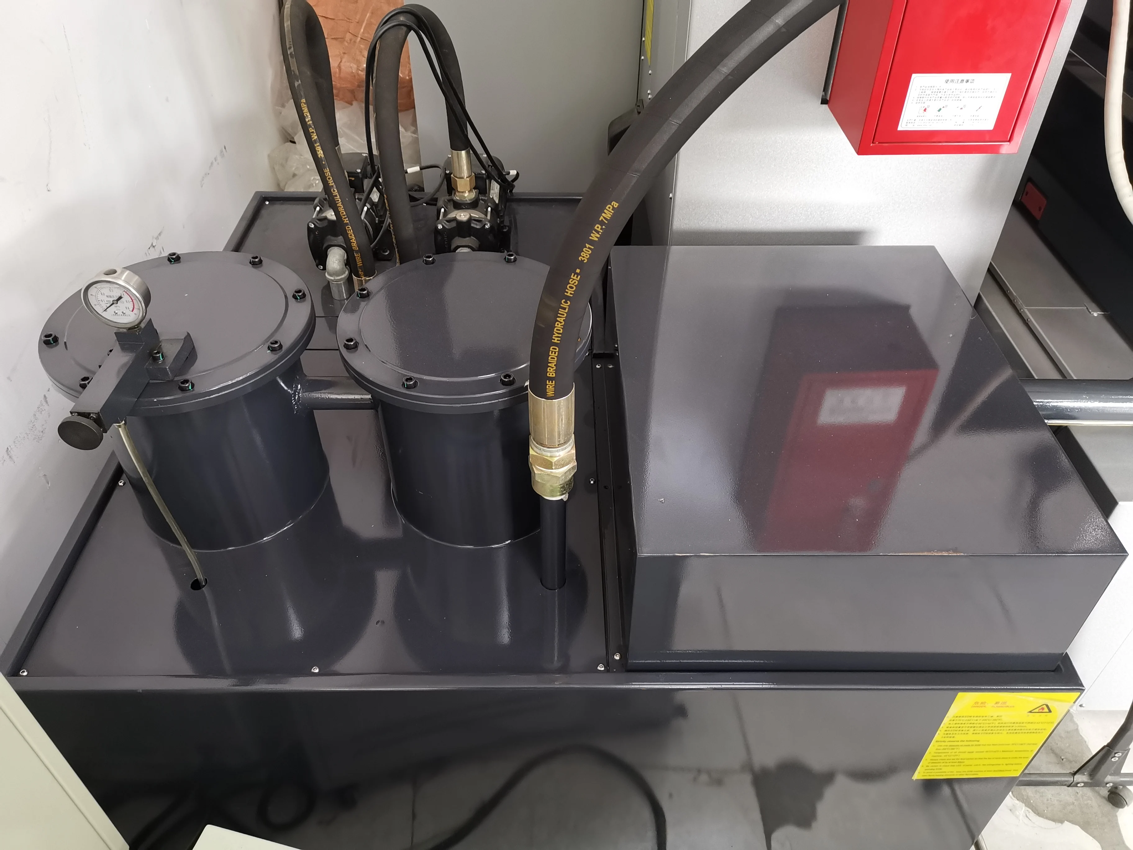CNC EDM машина Sinker Die тонущий станок высокая точность