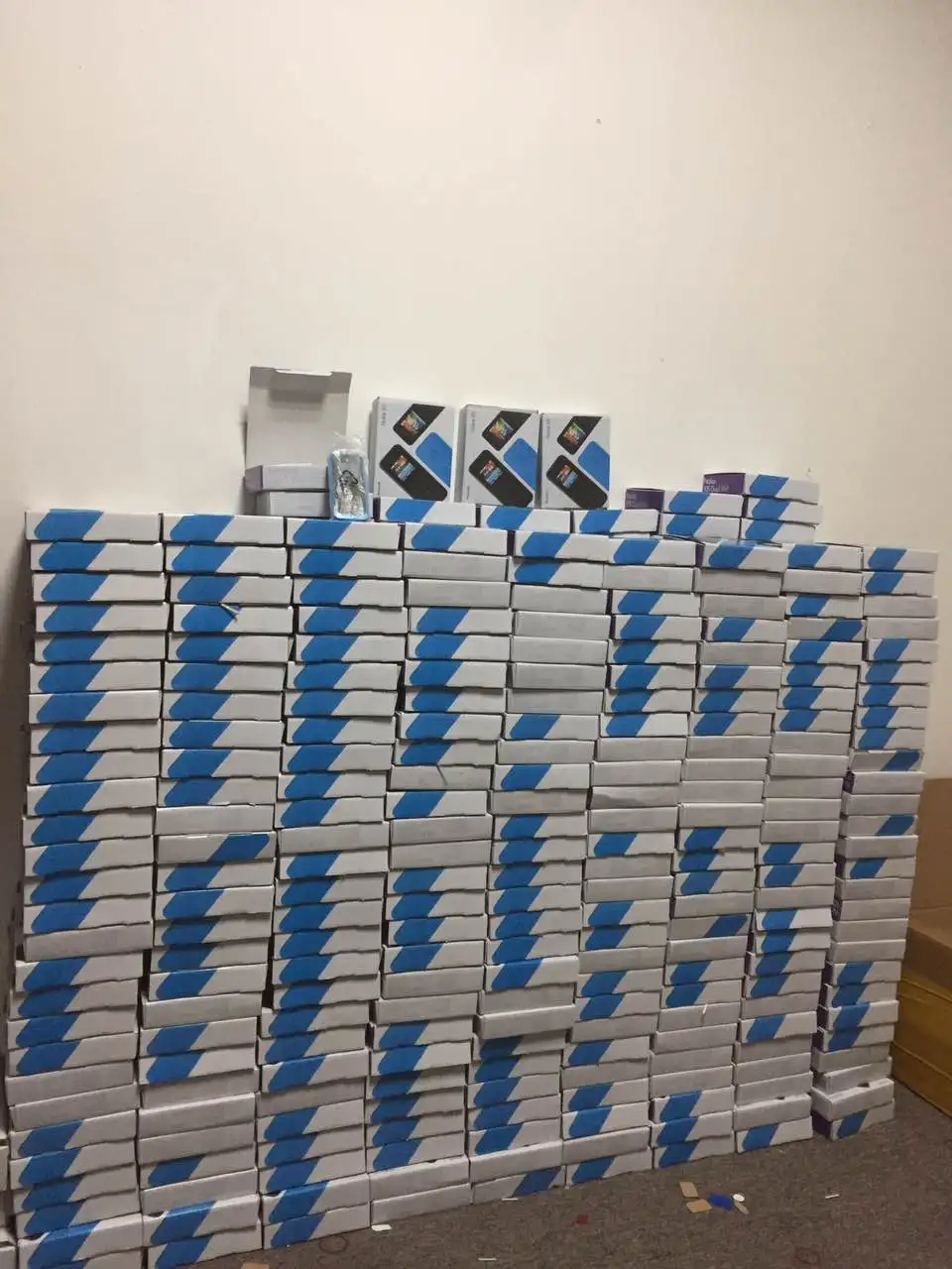 Оптовая продажа, оригинальные разблокированные мобильные телефоны хорошего качества в глобальной версии gsm wcdma 4G б/у в ретро стиле