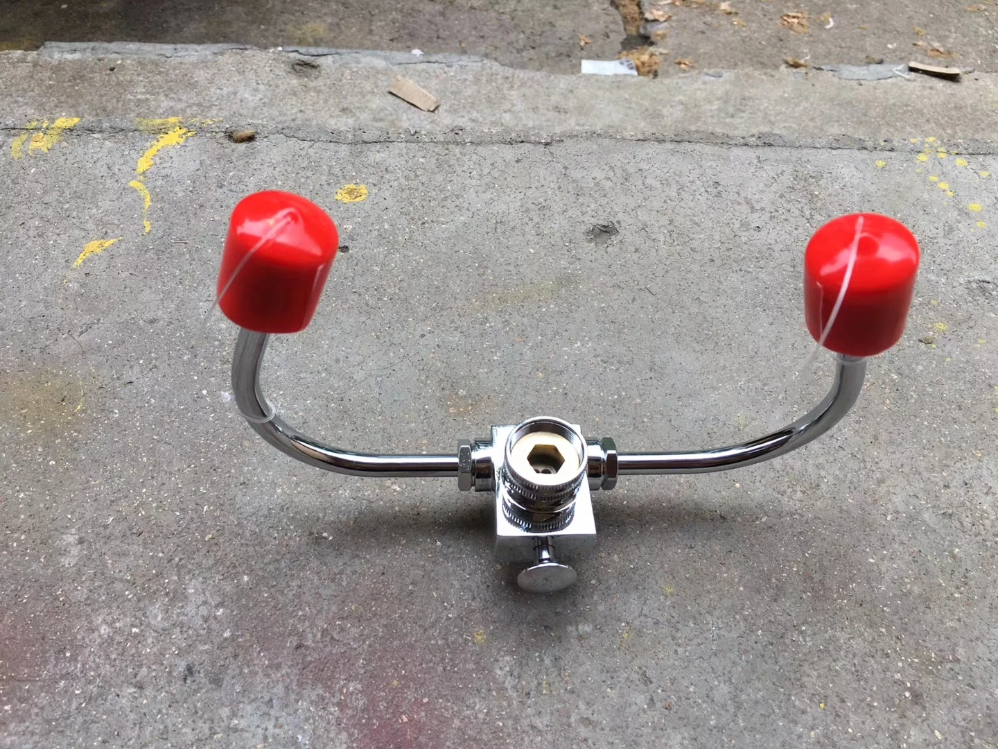 eye washer for faucet can be used for washing hands and eyes.