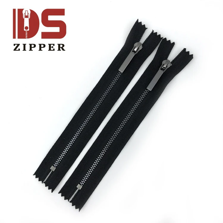 The new exclusive design custom the tooth hung gun metal zipper