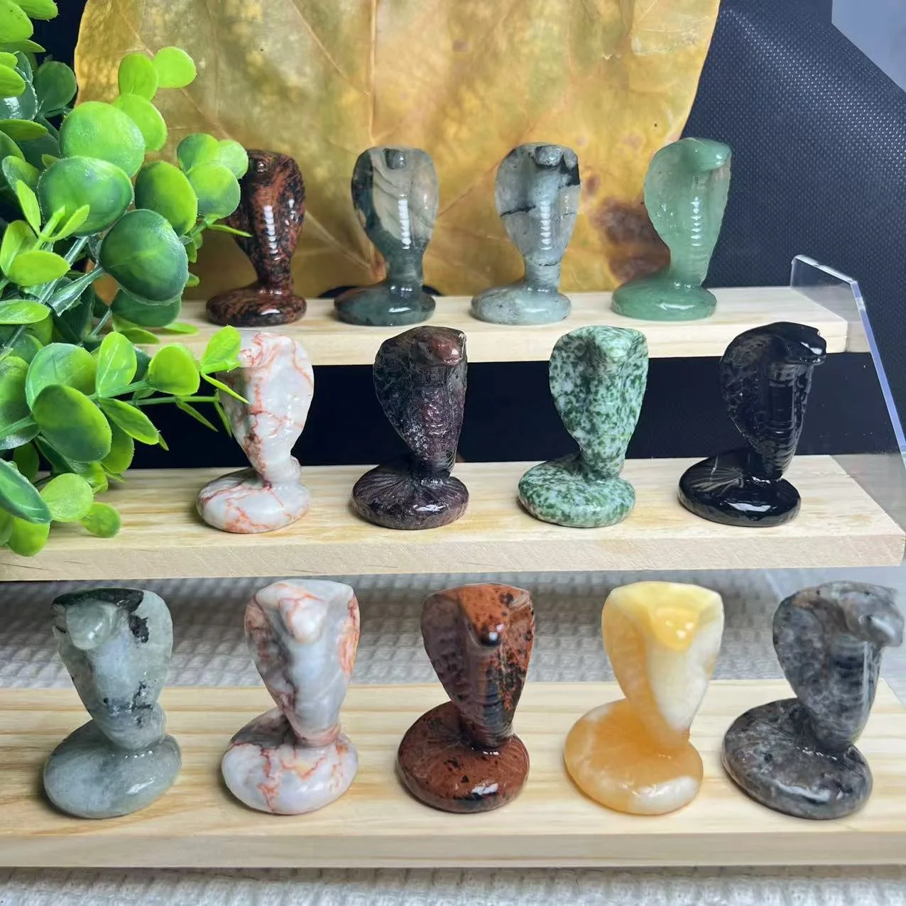 High Quality Animal Theme Carving Crafts 50mm Cobra Mini Carving Animal Snake Crystal Model Decor Gift