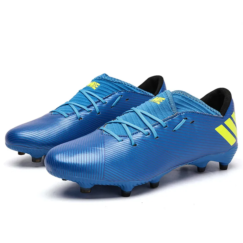 New High Ankle Soccer Shoes Men Breathable Outdoor High-top Football Boots Turf Soccer Cleats Kids AG Women Soft Football Shoes