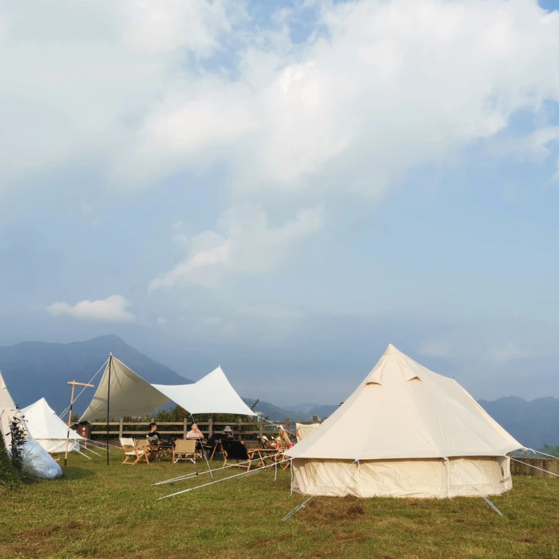 Luxury Portable Glamping Family Camping Tent 4 Seasons Waterproof Mongolian Yurt Tent Tabernacle