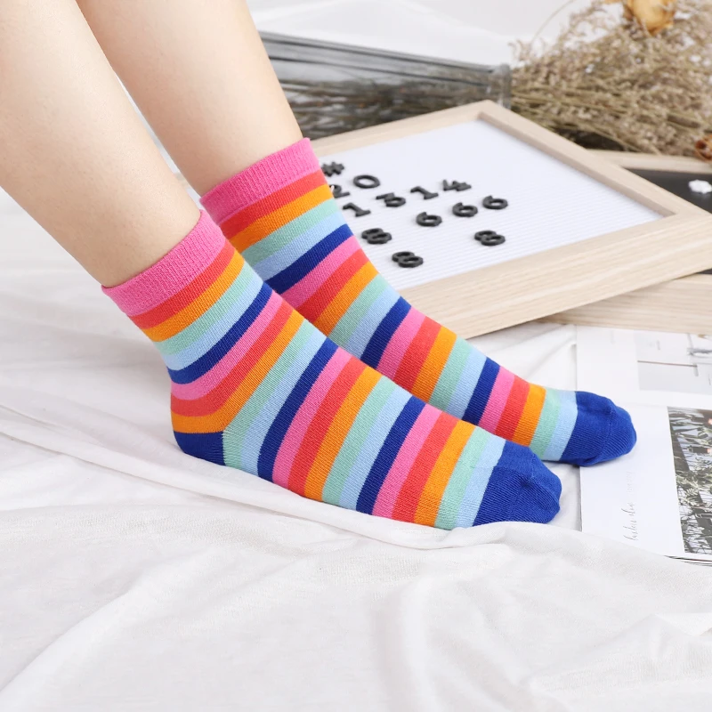 China Manufacturer Design Knitted Spring Athletic Socks Fashion Cotton Socks Women