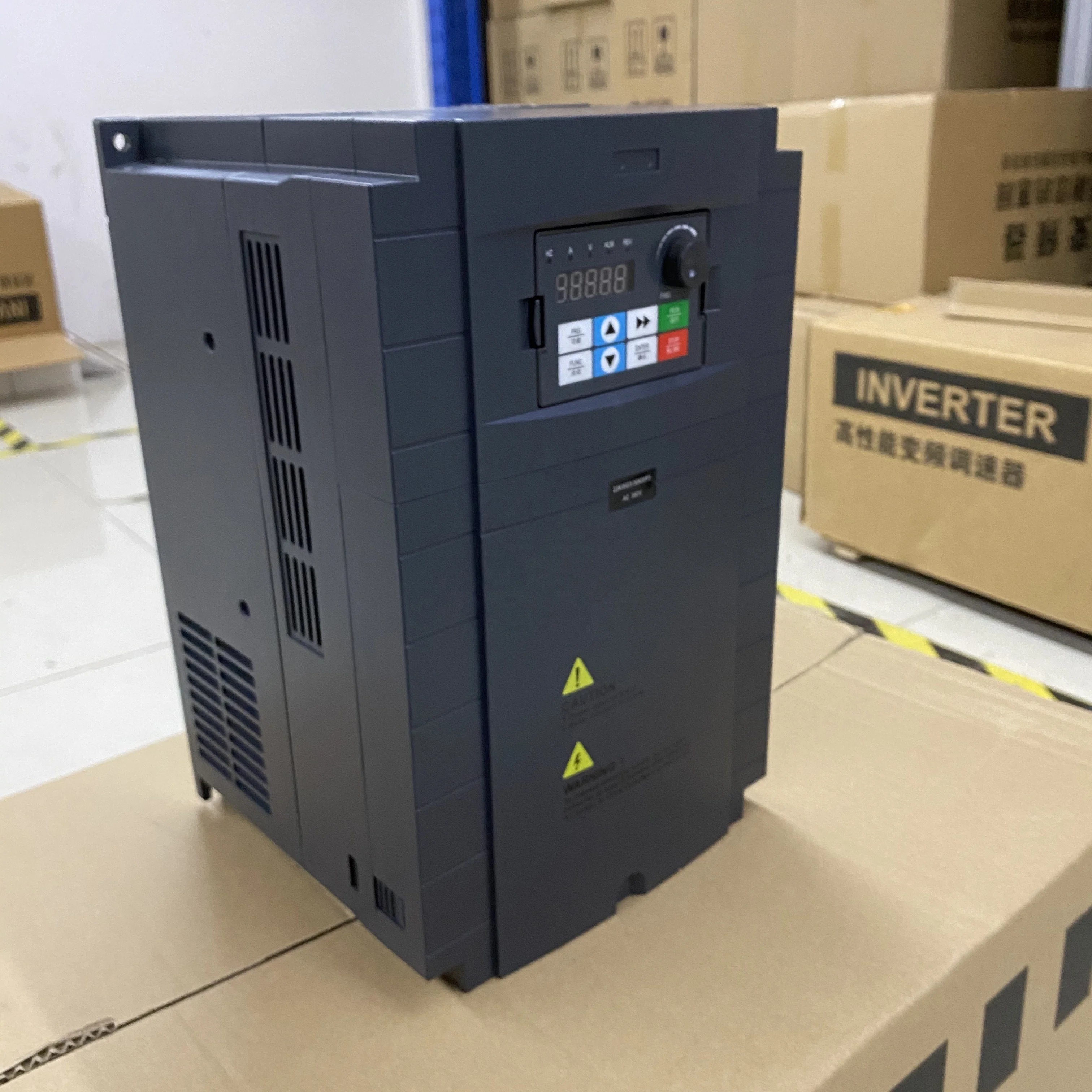 11 kw 50hz to 60hz 380v three phase input/output frequency converter vfd drive