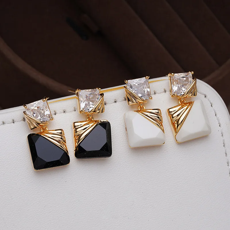 Luxury Vintage Geometric Zircon Stud Earrings Trendy Large Diamond  Zircon Brass Stud Earrings Jewelry for Women