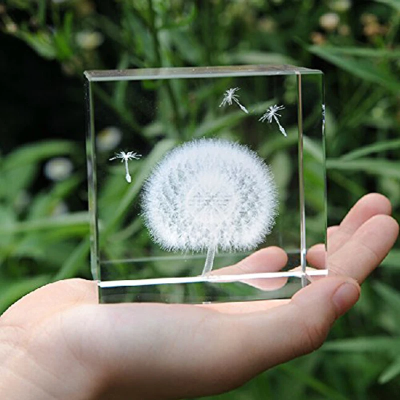 Elegant 3D Laser Engraved Etched Crystal Cube For Garden Decoration