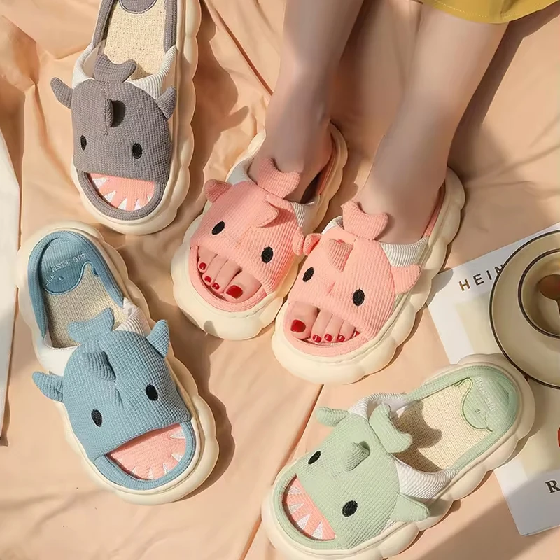 wholesale 2024 Fashion Foam fluffy fuzzy Slippers animal print pig shape shark frog cow Cartoon custom Worm Slides For Women Men