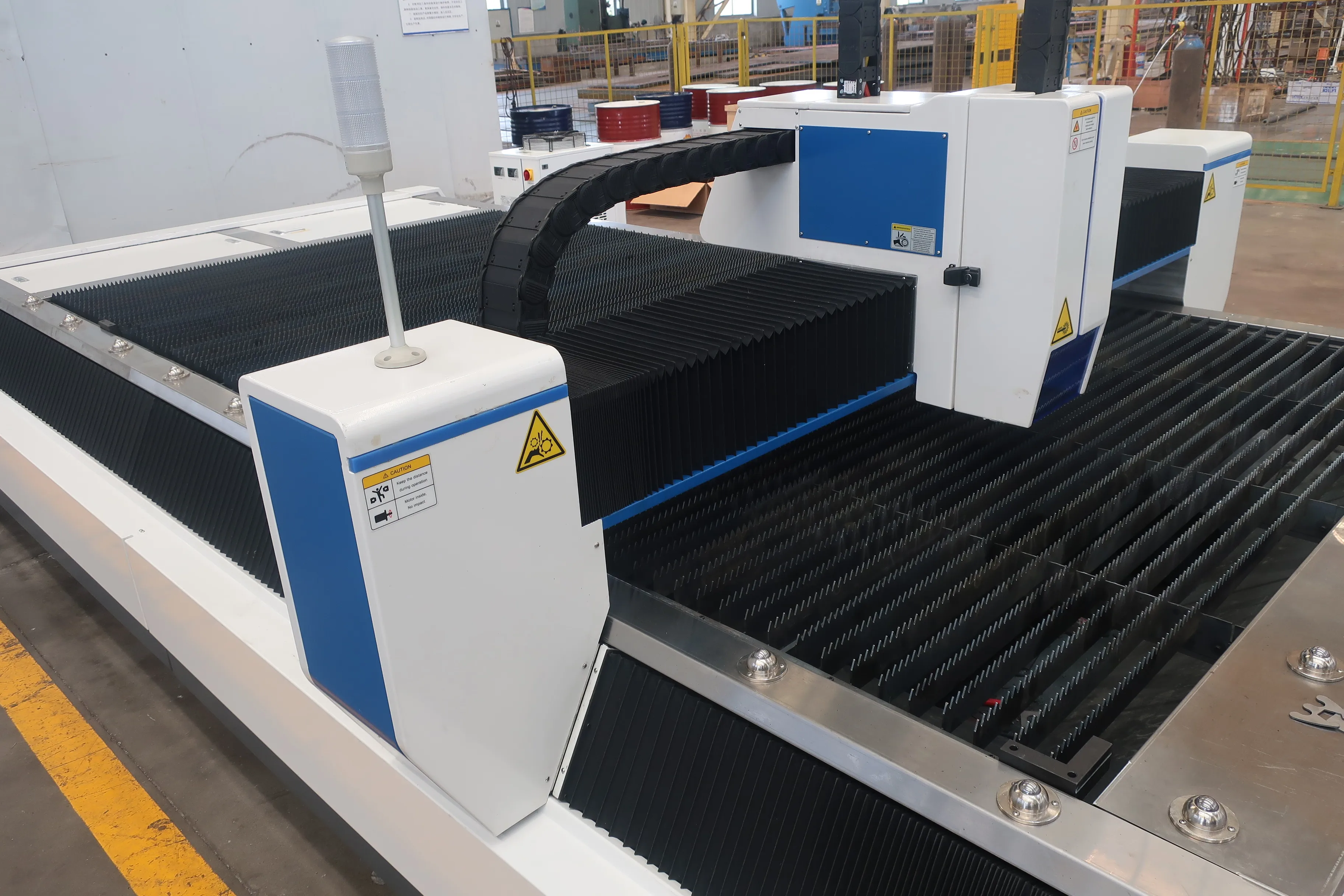automatic bundle 1000W IPG fiber laser cutting machine for square round rectangle Smartline Multiple-Modules