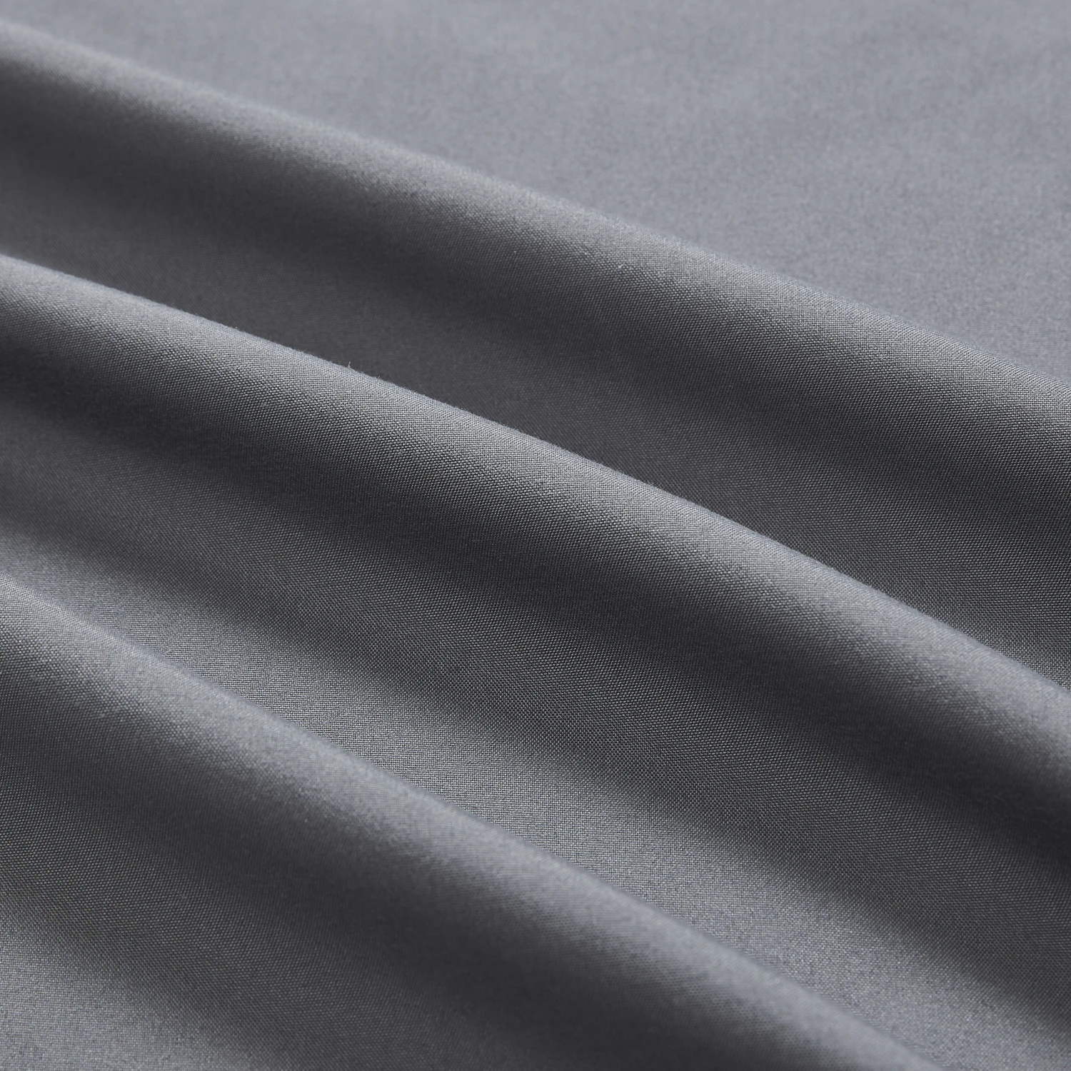 
2020 hot bedding set 110gsm 100% polyester 2800thread count peach like Solid microfiber Bed Sheet Set 