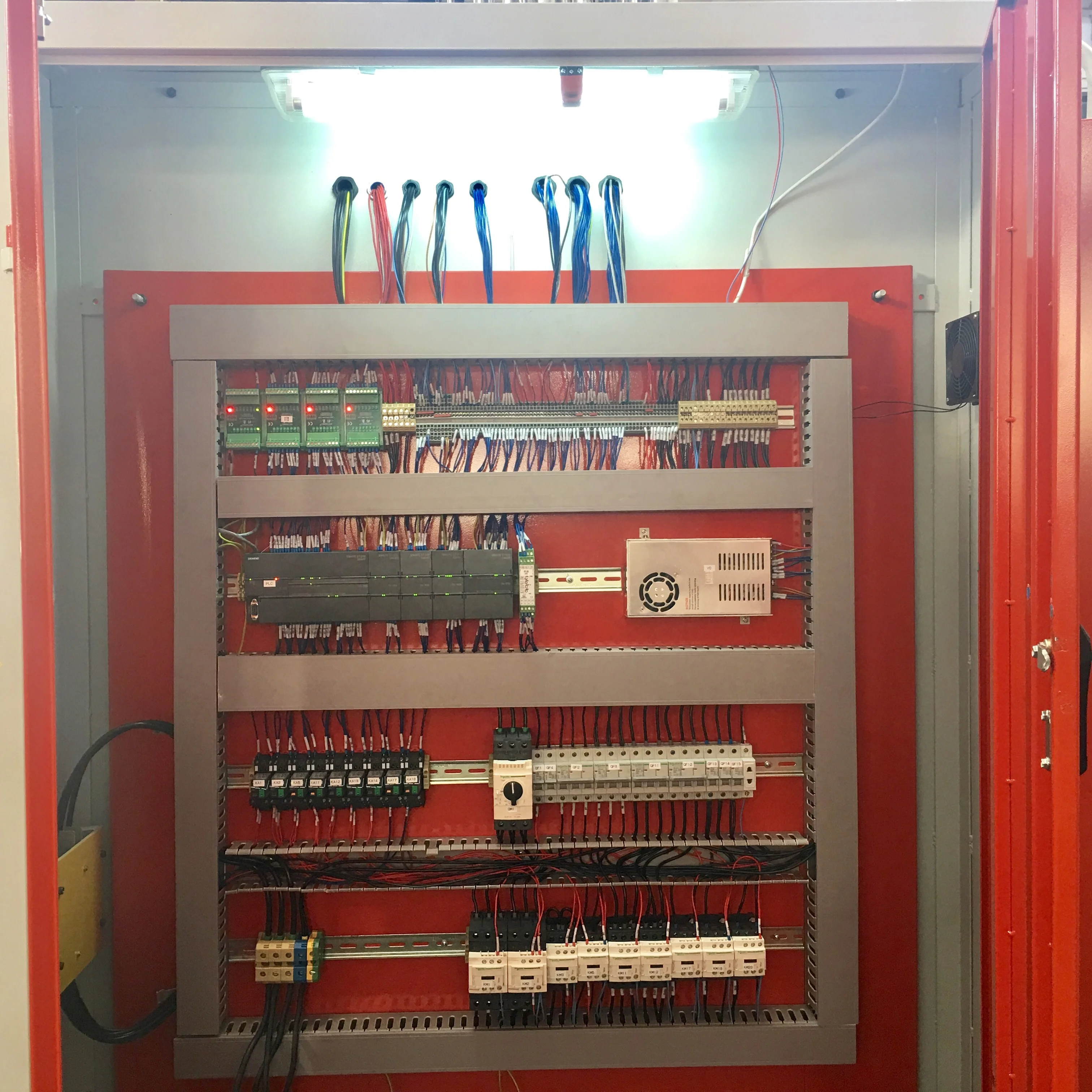 Hot sales vertical rubber injection molding machine 300ton for making T connectors