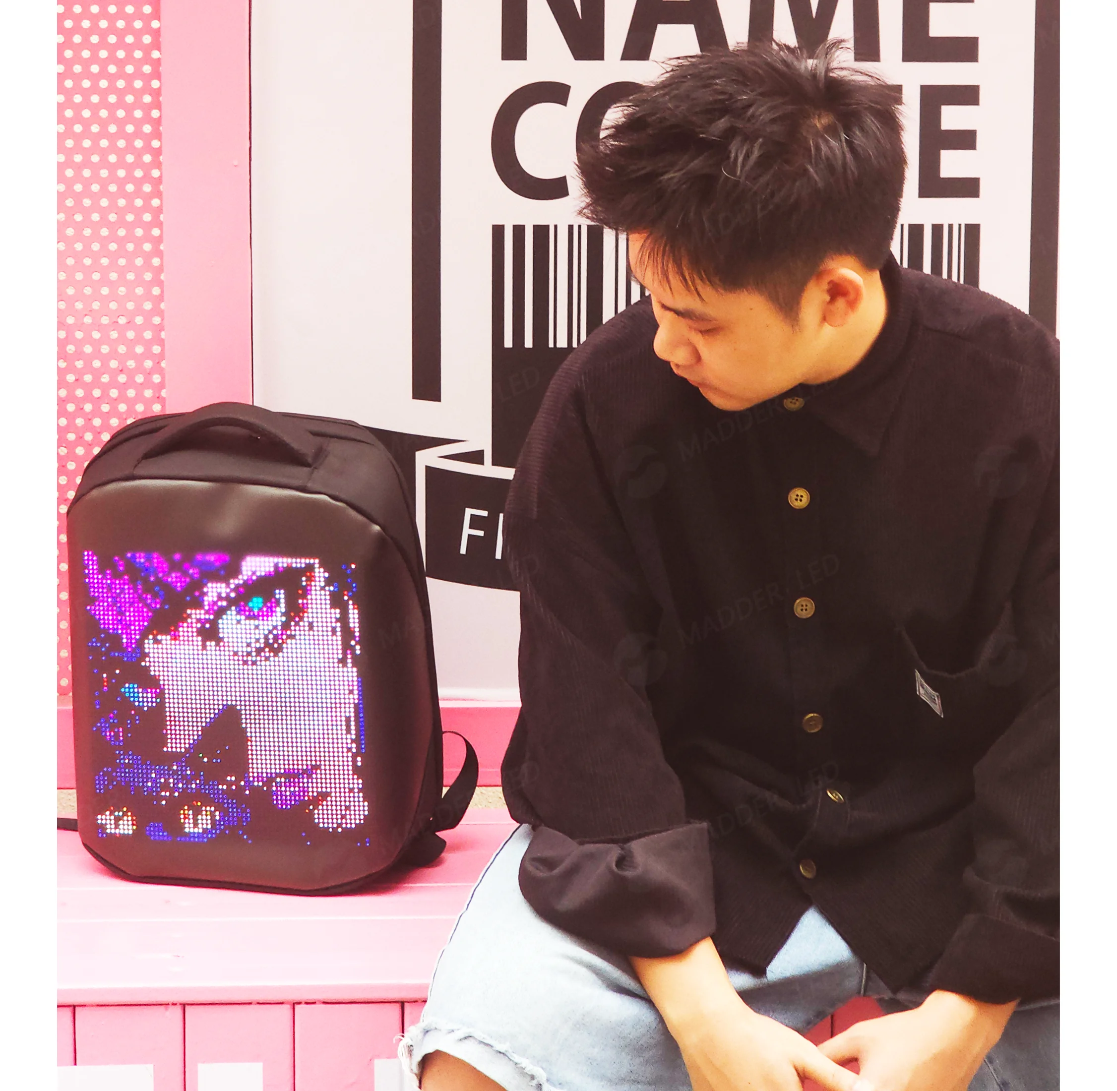 Good price free size led backpack unisex waterproof backpack with led screen play dynamic picture text