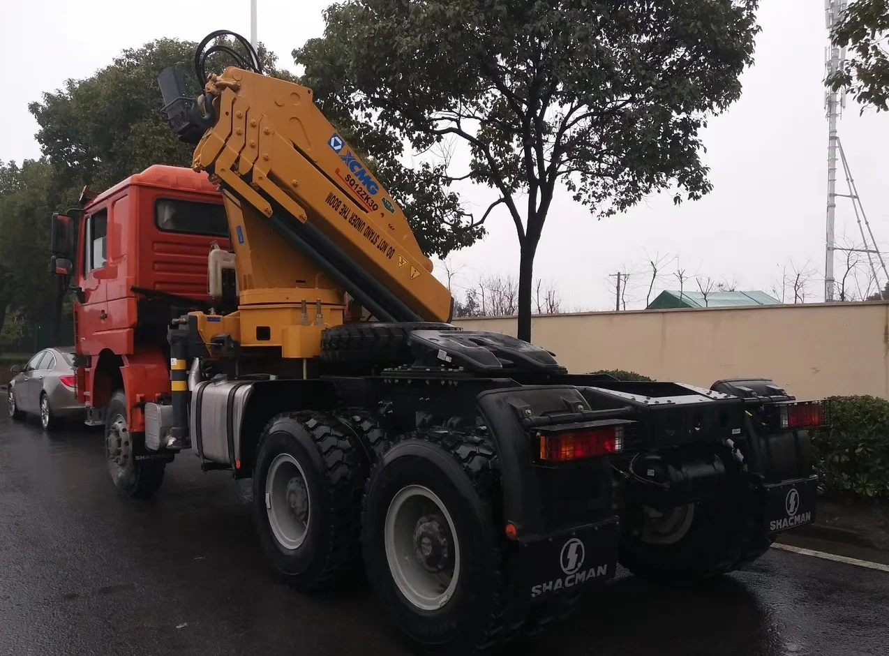SHACMAN SINOTRUK JAC TRACTOR TRUCK MOUNTED 25 TON knuckle boom crane Truck