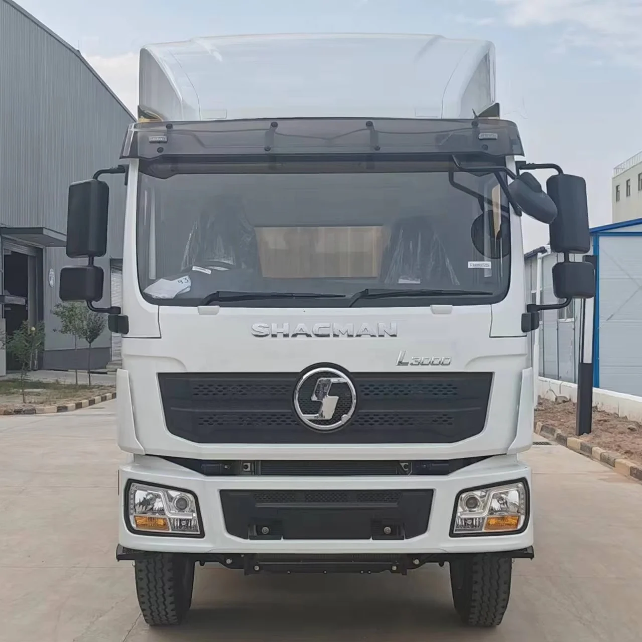 Новый Подержанный 8 10 12 15 тонн Shacman L3000 длинный багажник фургон 4 х2 привод закрытый грузовой автомобиль для продажи