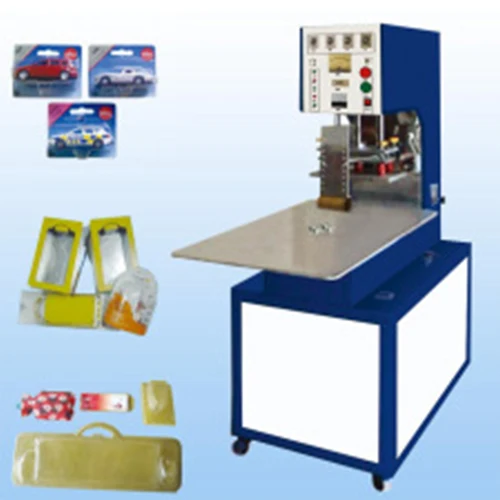 15KW Automatic High Frequency PVC Welder Used for Embossing Pressing & Stitching Shoe Upper Plastic for Farm Industries