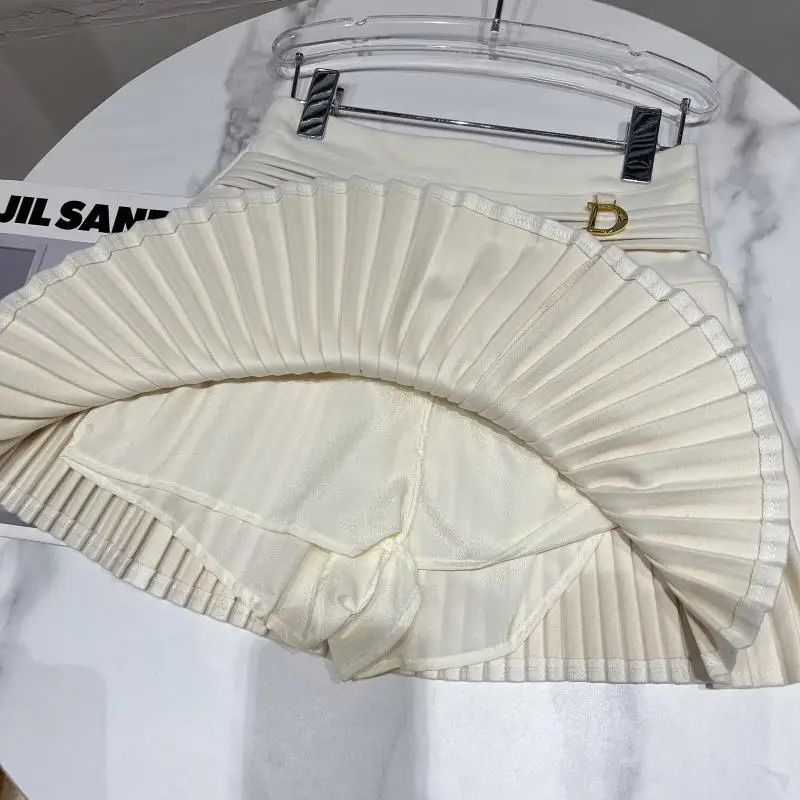 Wholesale 2021 Winter New Design Letter Metal Skirt Office Lady Woolen Pleated Skirt Street Style Sexy Thick Mini Pettiskirt