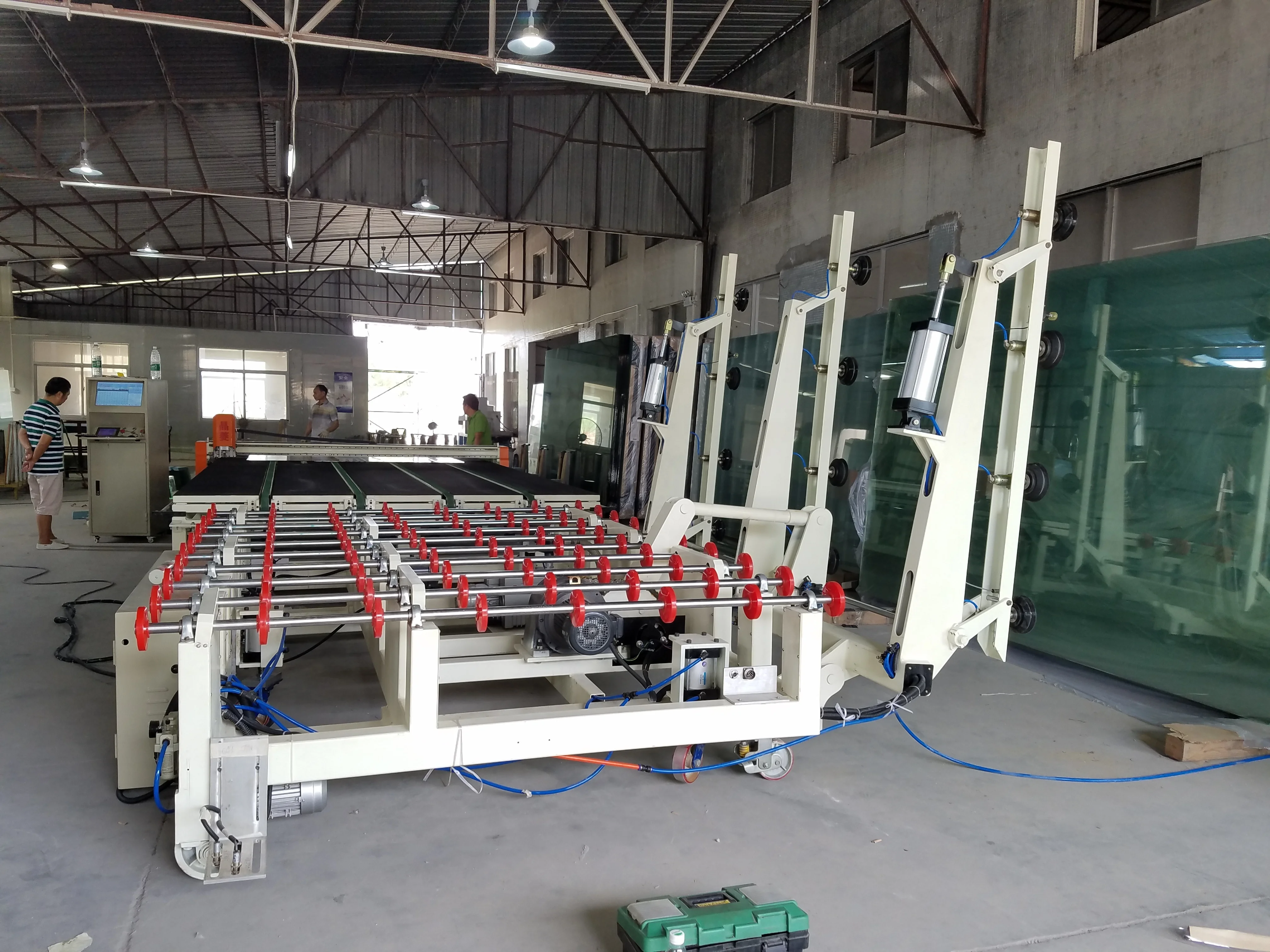 
Professional manufacturers directly sell automatic CNC glass cutting line 
