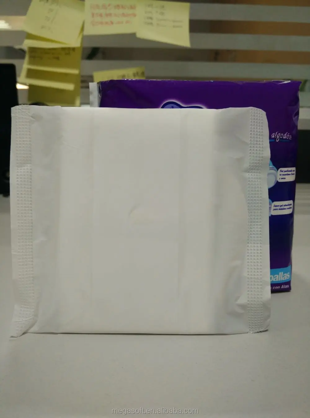 High Absorbent Sanitary Napkin for Day Use with Keenest Price From China