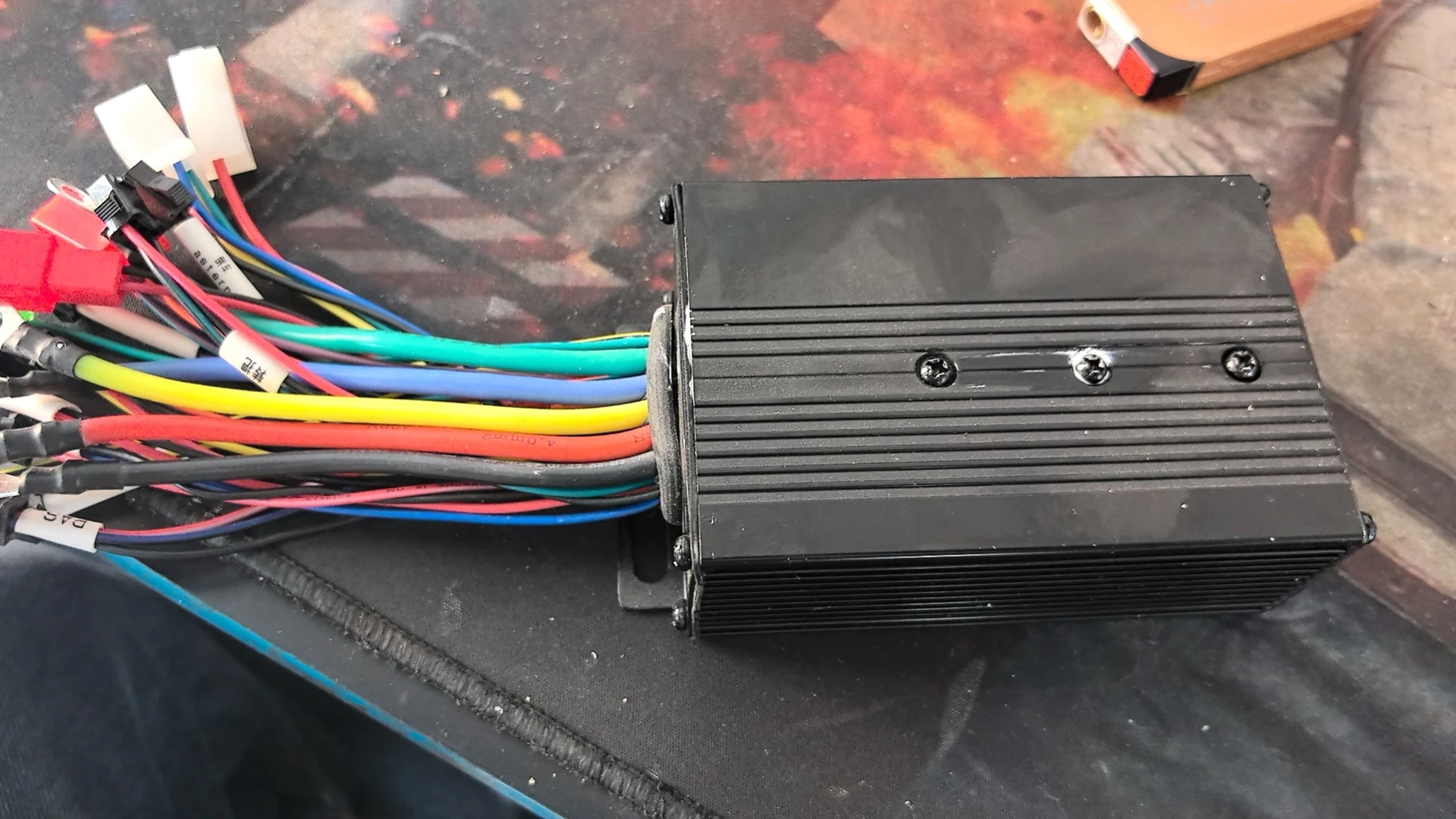 12mosfet 30A-40A CONTROLLER SMALL SIZE BIG POWER with one line display speed signal wire electric bike tricycle scooter parts