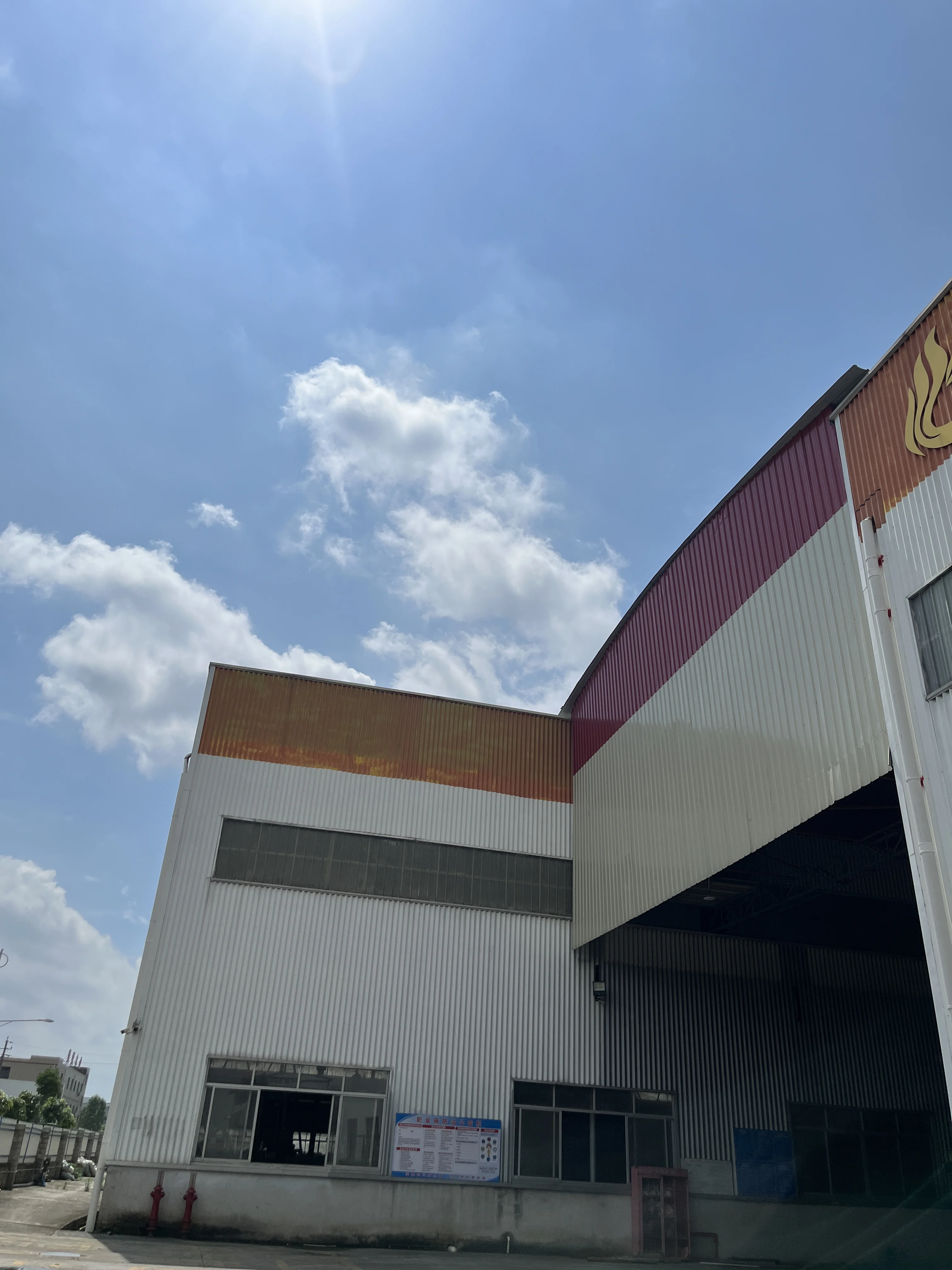 1220X2440mm Modern Home Office 3mm Raw Plywood E0 18mm Birch Melamine Film Faced 4x8 Commercial Furniture Decoration