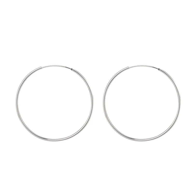 S925 Sterling Silver skinhead Round Earrings are popular in Europe and America Red earrings are universal for men and women