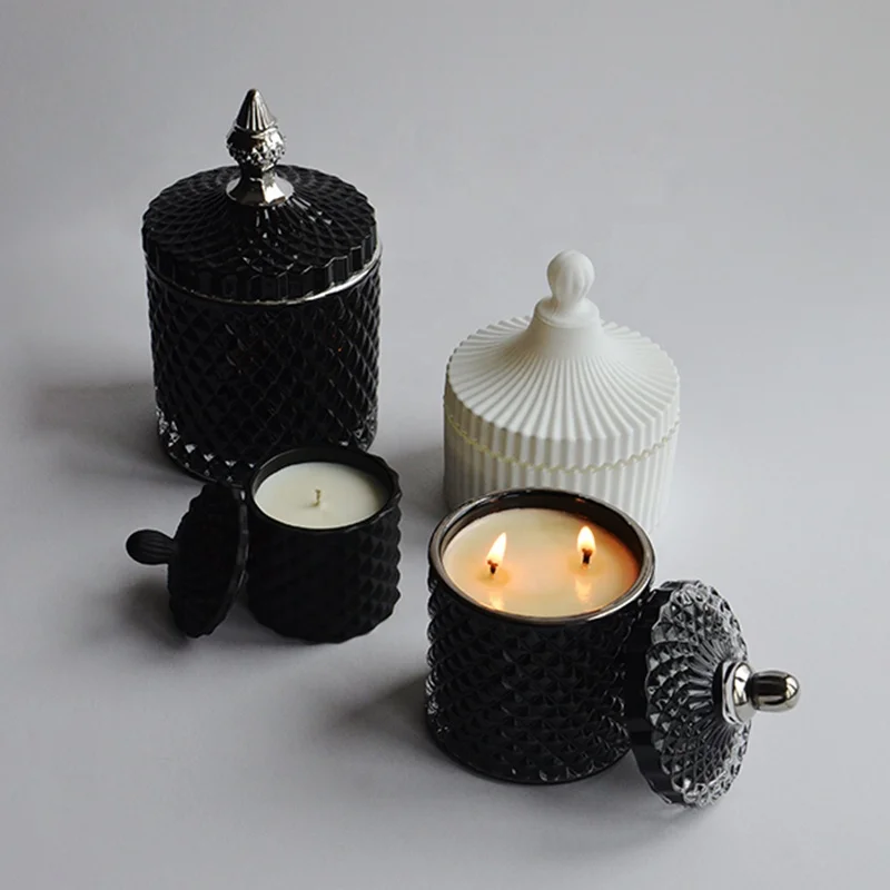 Pattern Engraved Wooden Candle Wicks Soy Wax Scented Candles Luxury Natural Candle With Glass Cover