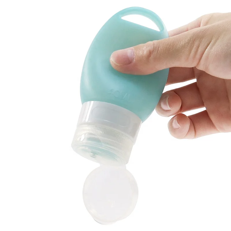 Leakproof Silicone Hand Sanitizer Empty Travel Size Bottles Holder Keychain Key Chain for Hand Sanitizer with Keychain Carabiner