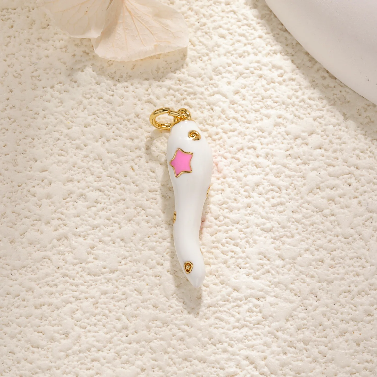 LS-C3414 Hot selling tiny cute pendant for DIY jewelry colorful enamel charm for girl boy pepper charms star