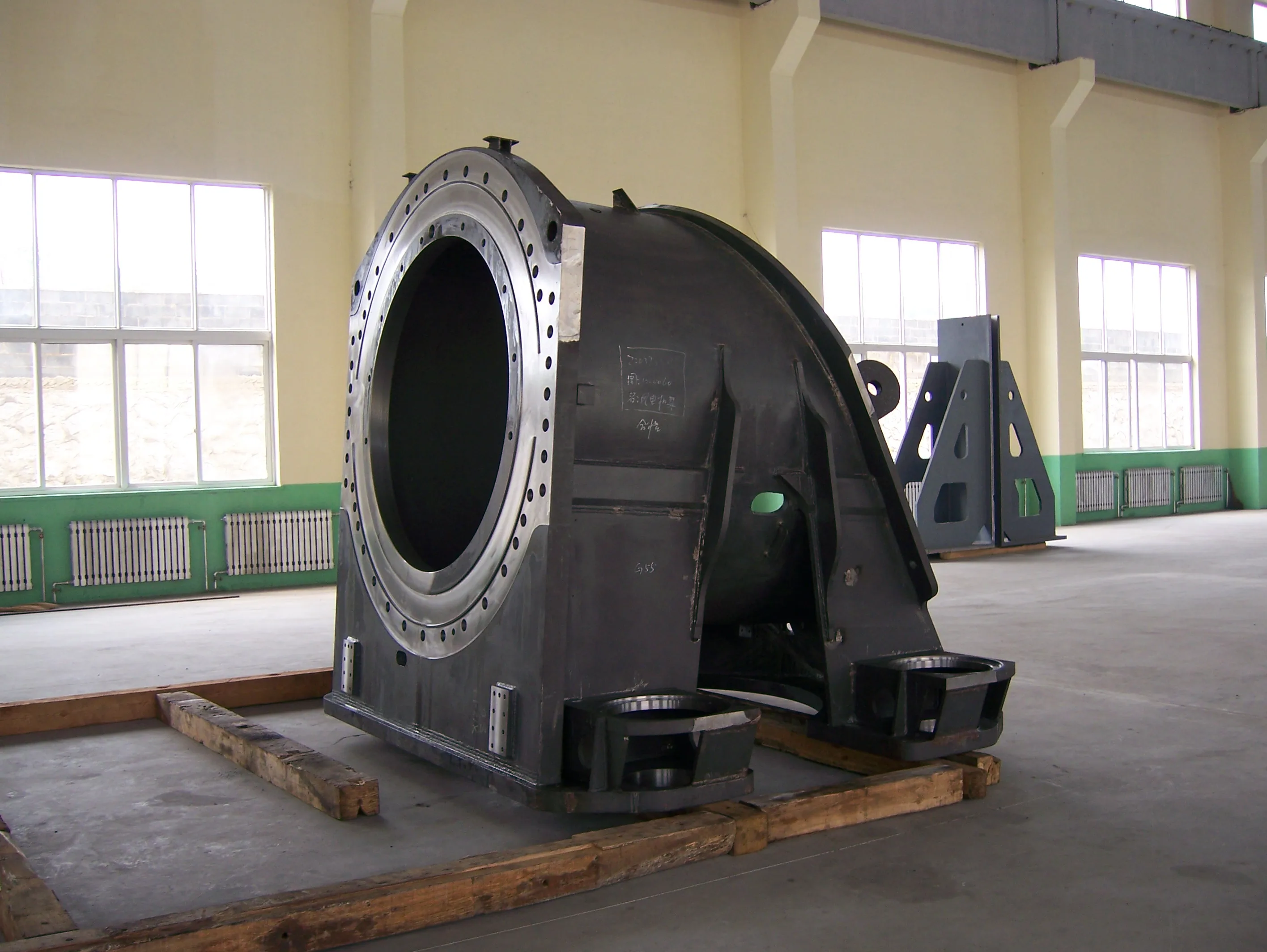 China Foundry Customized cast iron sand casting ferrous casting sand pump housing