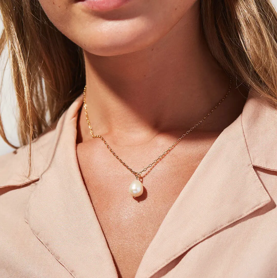 Fashion Freshwater Pearl Pendant Necklace Waterproof Stainless Steel Pearl Necklace 18K Gold Plated Collar Chain Women Jewelry