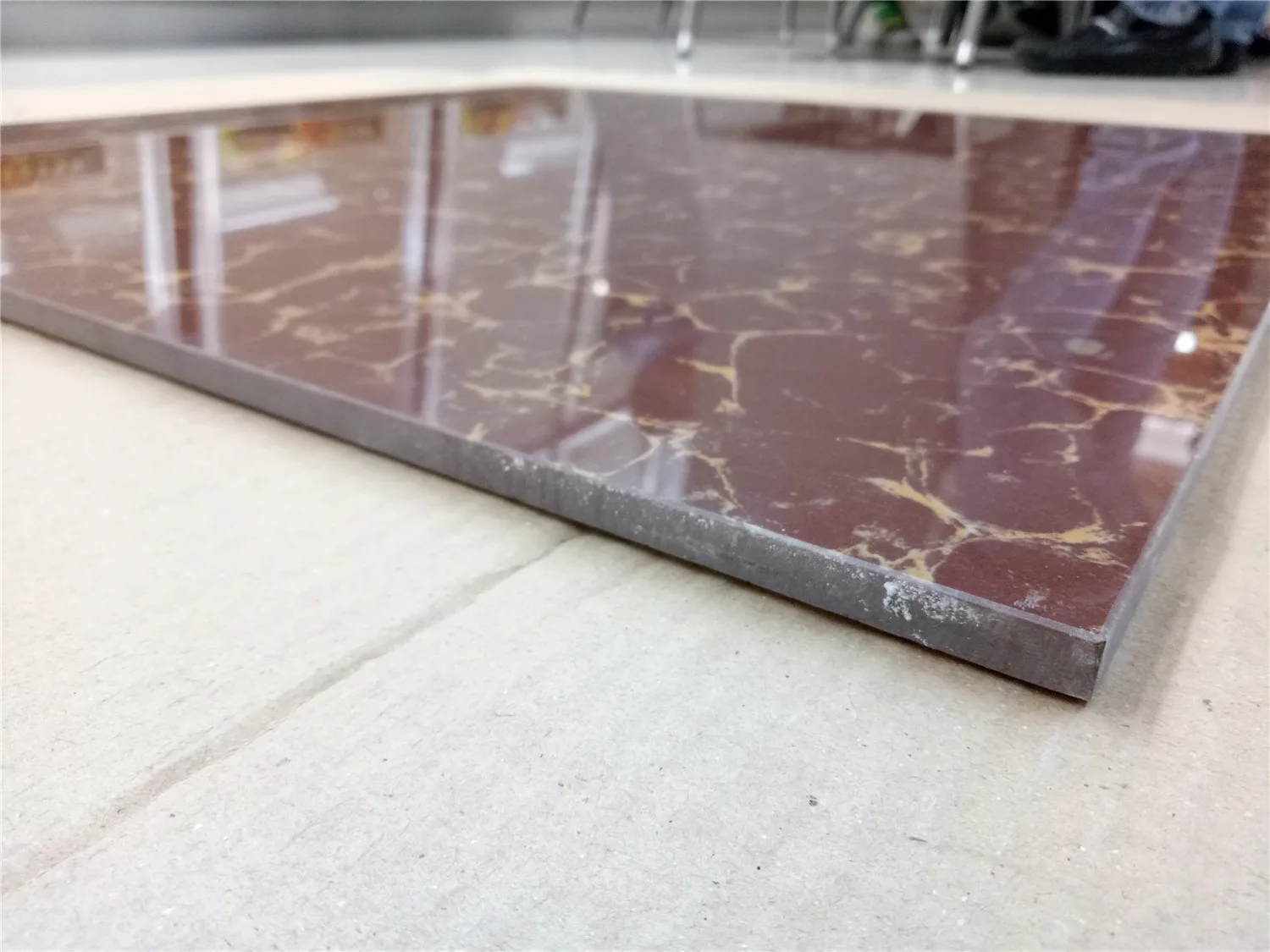 Modern Classic Burgundy Polished Porcelanato 60x60cm Porcelain Ceramic Floor Tiles 5mm Thickness Stone Texture Villas 5 years