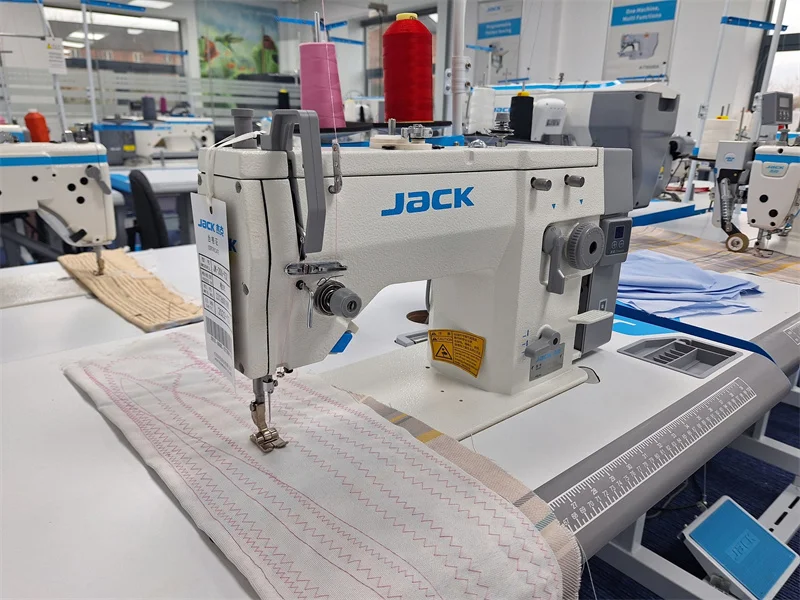 Factory Direct Sale Brand New Jack 20U Short Arm Zigzag Sewing Machine Industrial Sewing Machine Price
